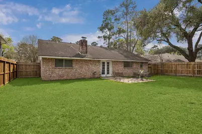 2043 Middle Creek Drive, Houston, TX 77339 - Photo 15