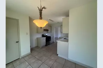 6810 Creek Village Drive, Katy, TX 77449 - Photo 7