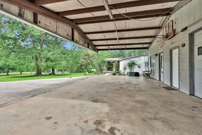 10186 Calvary Road, Willis, TX 77318 - Photo 19