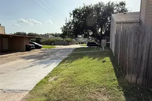15510 Weldon Dr, Houston, TX 77032 - Photo 21