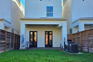 613 W 26th St, Houston, TX 77008 - Photo 23