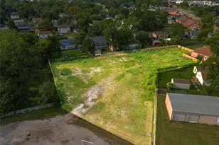 1203 S Main St, Baytown, TX 77520 - Photo 1
