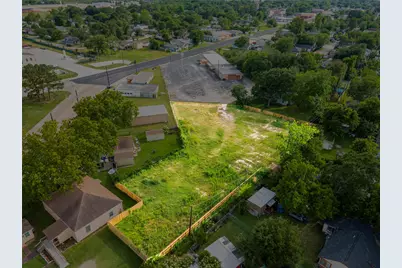 1203 S Main Street, Baytown, TX 77520 - Photo 3