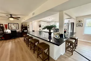 302444 Plantation, Damon, TX 77430 - Photo 11