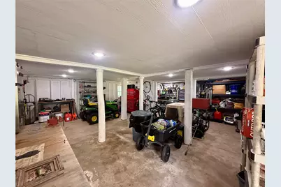 302444 Plantation, Damon, TX 77430 - Photo 35