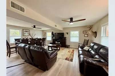 302444 Plantation, Damon, TX 77430 - Photo 3