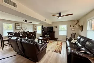302444 Plantation, Damon, TX 77430 - Photo 3
