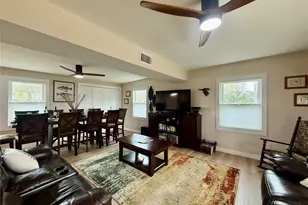 302444 Plantation, Damon, TX 77430 - Photo 5