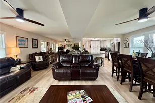 302444 Plantation, Damon, TX 77430 - Photo 11