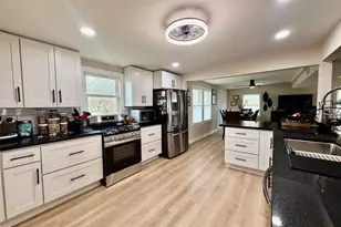 302444 Plantation, Damon, TX 77430 - Photo 13
