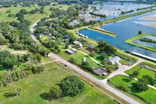 302444 Plantation, Damon, TX 77430 - Photo 47