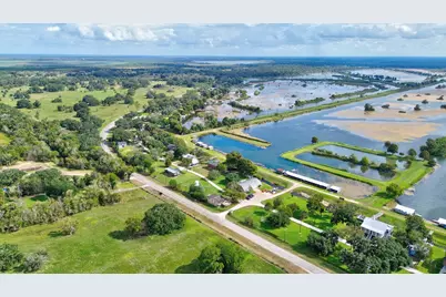 302444 Plantation, Damon, TX 77430 - Photo 47