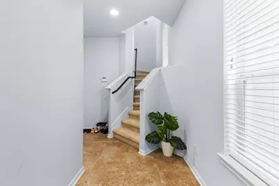 10051 Fallen Woods Drive, Houston, TX 77080 - Photo 5