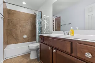 10051 Fallen Woods Dr, Houston, TX 77080 - Photo 25