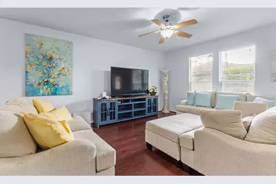10051 Fallen Woods Drive, Houston, TX 77080 - Photo 13