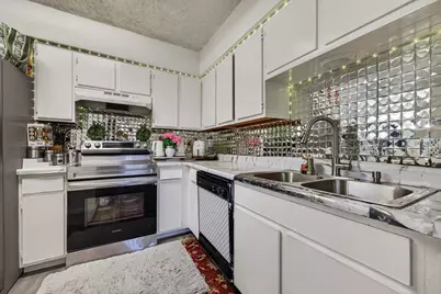 6601 Sands Point Drive #18, Houston, TX 77074 - Photo 13