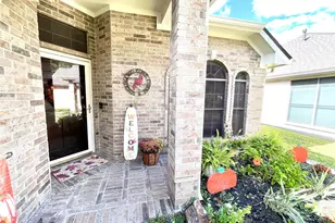 918 Peach Blossom Dr, Pearland, TX 77584 - Photo 3