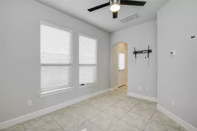 9624 Cambridge Manor Lane, Houston, TX 77045 - Photo 5