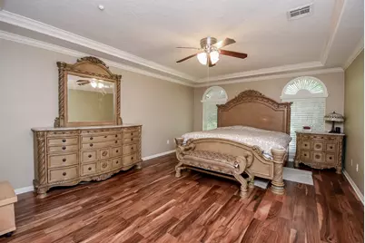 426 Longview Drive, Sugar Land, TX 77478 - Photo 17