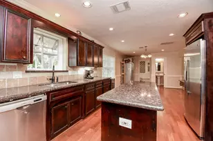 426 Longview Dr, Sugar Land, TX 77478 - Photo 23