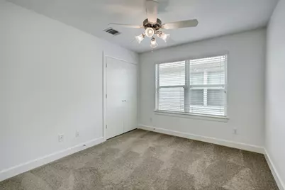 5941 South Loop E #1002, Houston, TX 77033 - Photo 11