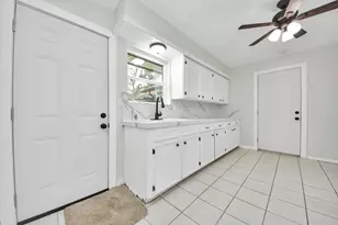 9623 Hearthwood Dr, Houston, TX 77040 - Photo 13