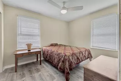 930 Creager Street, Houston, TX 77034 - Photo 9