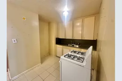 10206 Ashville Drive, Houston, TX 77051 - Photo 15