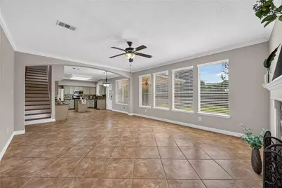 11618 Peachwood Lake Drive, Sugar Land, TX 77498 - Photo 9