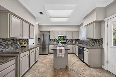 11618 Peachwood Lake Drive, Sugar Land, TX 77498 - Photo 11