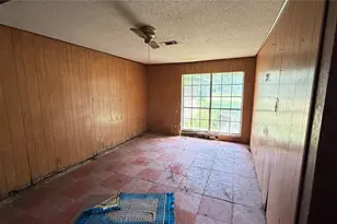 117 Sylvan St, La Porte, TX 77571 - Photo 9