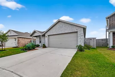 4206 Barrington Cove Lane, Baytown, TX 77521 - Photo 3