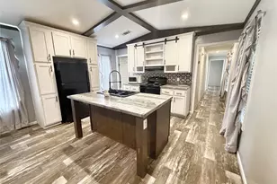 21246 White Oak Dr, Conroe, TX 77306 - Photo 9