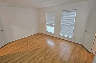 760 Thicket Ln, Houston, TX 77079 - Photo 11