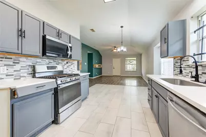 4706 E Ridge Creek Drive, Houston, TX 77053 - Photo 1