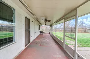 4706 E Ridge Creek Dr, Houston, TX 77053 - Photo 23