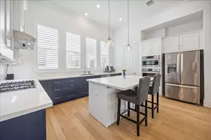 2714 Harvard St, Houston, TX 77008 - Photo 3