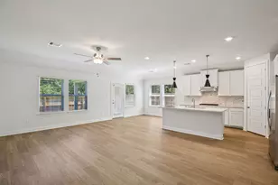 2827 Clapbread Ln, Rosenberg, TX 77471 - Photo 5