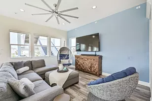 25027 Intrepid Ln, Galveston, TX 77554 - Photo 15