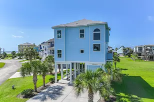 25027 Intrepid Ln, Galveston, TX 77554 - Photo 3