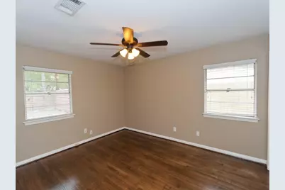 5330 Pagewood Lane, Houston, TX 77056 - Photo 11