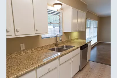 5330 Pagewood Lane, Houston, TX 77056 - Photo 7