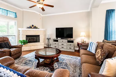 2200 Infield Court, Brenham, TX 77833 - Photo 9