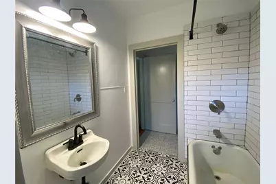 826 Fowlkes Street, Sealy, TX 77474 - Photo 9