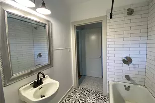 826 Fowlkes St, Sealy, TX 77474 - Photo 9