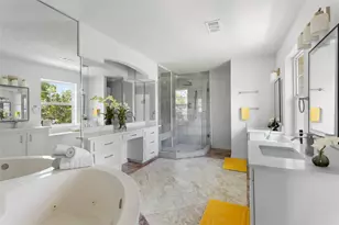 1325 Oak Hollow Dr, Dickinson, TX 77539 - Photo 19