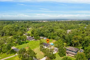 1325 Oak Hollow Dr, Dickinson, TX 77539 - Photo 33