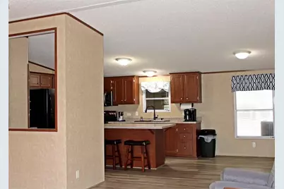 223 Baracuda Drive, Palacios, TX 77465 - Photo 5