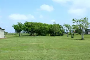 223 Baracuda Dr, Palacios, TX 77465 - Photo 35