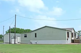 223 Baracuda Dr, Palacios, TX 77465 - Photo 25